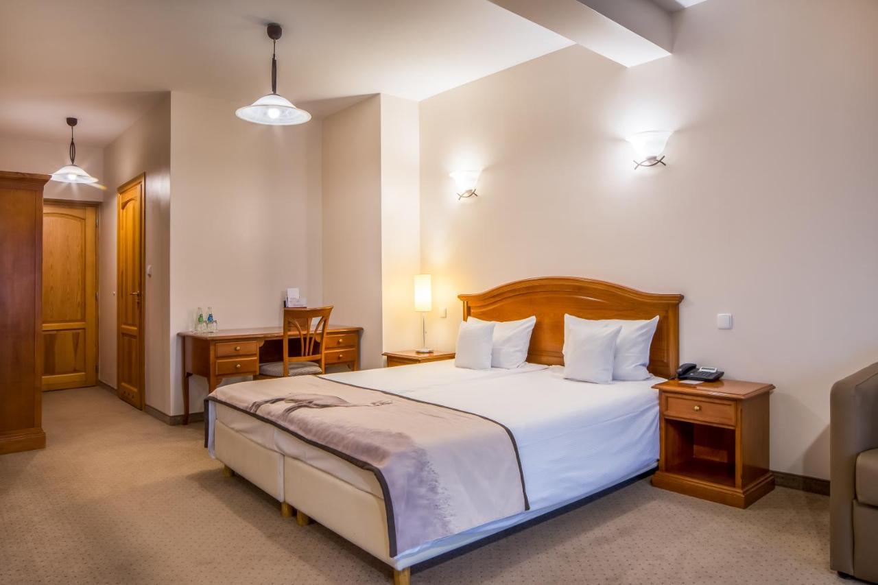 Hotel Nosalowy Dwor Zakopane Esterno foto